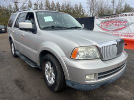 2005 Lincoln Navigator