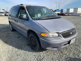 1996 Chrysler Town and Country