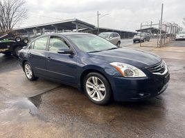 2011 NISSAN Altima