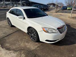 2014 Chrysler 200