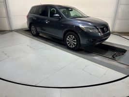 2014 NISSAN Pathfinder