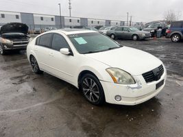 2005 NISSAN MAXIMA