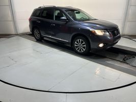 2014 NISSAN Pathfinder