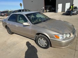 2000 Toyota Camry