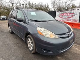 2009 Toyota Sienna