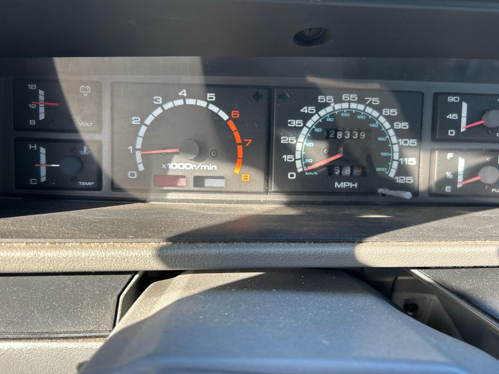 1984 NISSAN MAXIMA 4