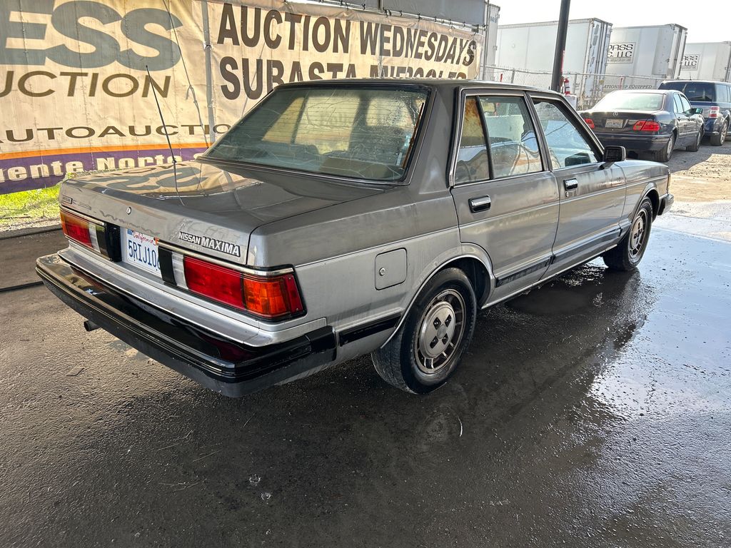 1984 NISSAN MAXIMA 3