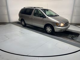 2000 Toyota Sienna