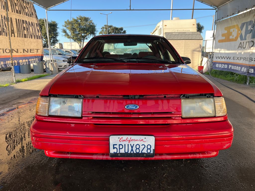 1992 Ford Tempo 5