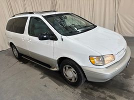 2000 Toyota Sienna