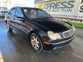 2004 Mercedes-Benz C-Class