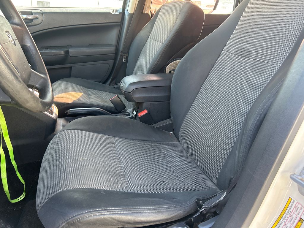 2010 Dodge Caliber 7