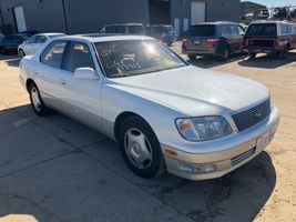 1998 Lexus LS 400