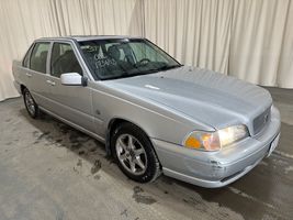 2000 Volvo S70