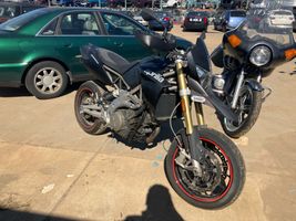 2009 APRILIA SMV 750