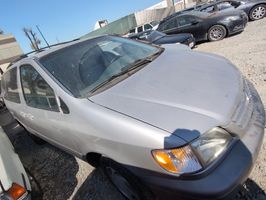 2003 Toyota Sienna