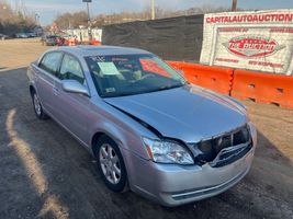 2005 Toyota Avalon