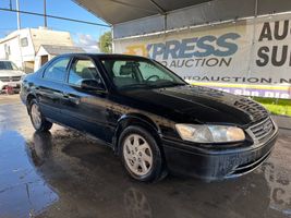 2000 Toyota Camry