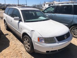 1999 VOLKSWAGEN Passat