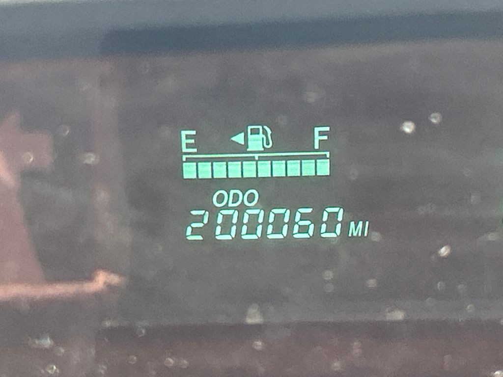 2004 Toyota Prius 11