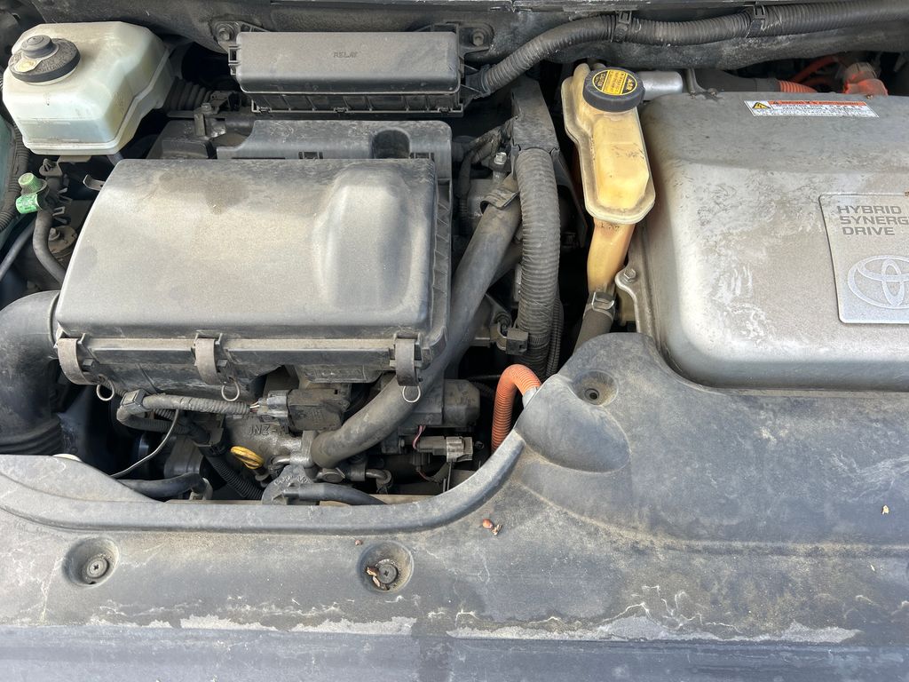2004 Toyota Prius 9