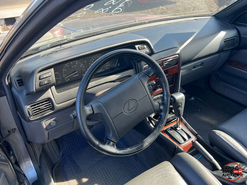 1991 Lexus ES 250 10