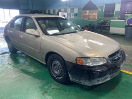 2001 NISSAN Altima