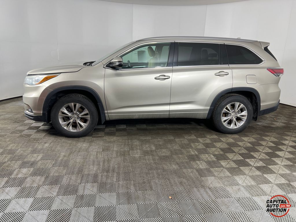 2015 TOYOTA HIGHLANDER 12
