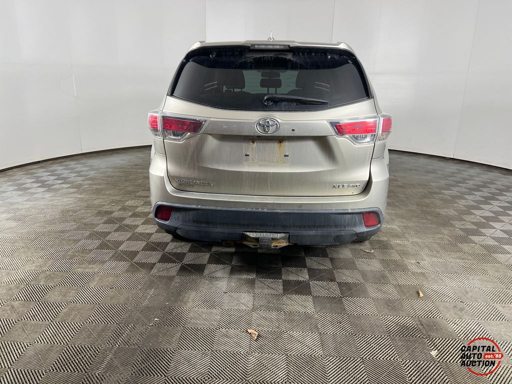 2015 TOYOTA HIGHLANDER 6