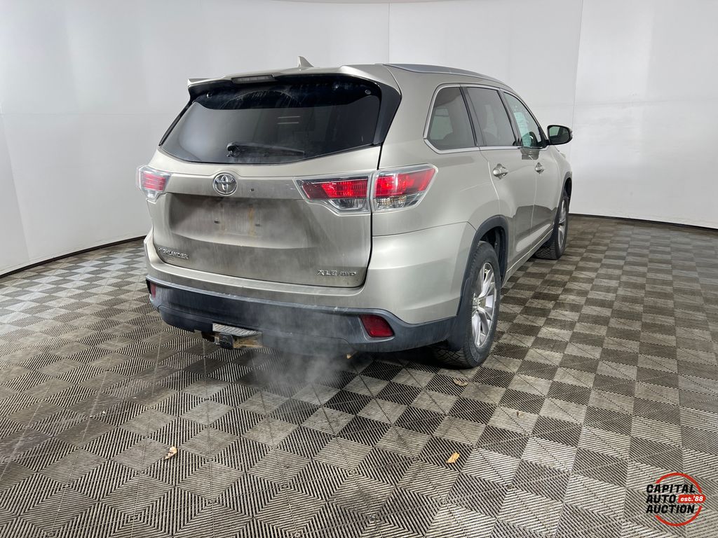 2015 TOYOTA HIGHLANDER 3