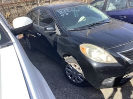 2012 NISSAN Versa