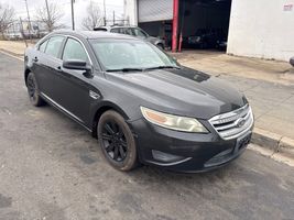 2011 Ford Taurus