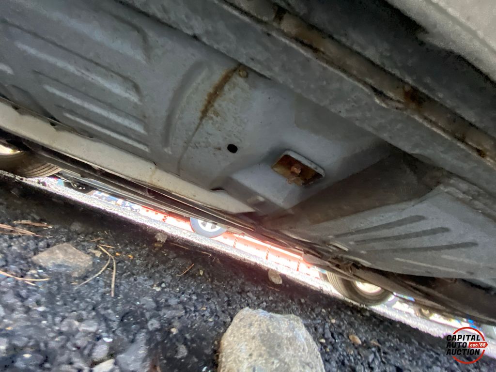 2001 Chrysler 300M 20