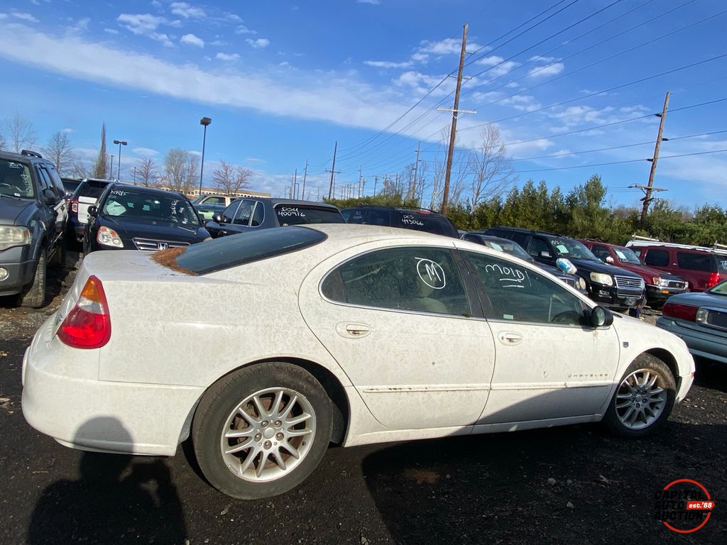 2001 Chrysler 300M 16