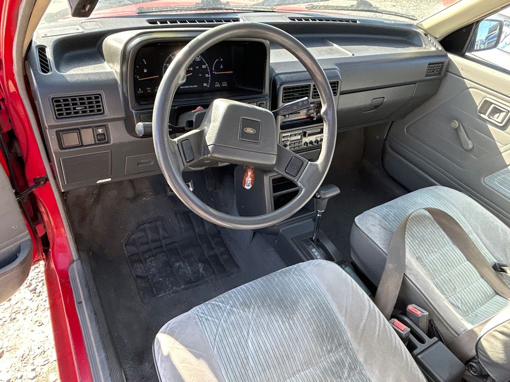 1991 Ford Festiva 10