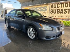 2010 NISSAN MAXIMA