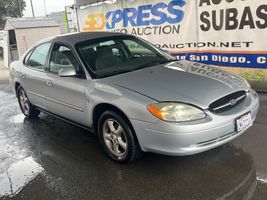 2000 Ford Taurus