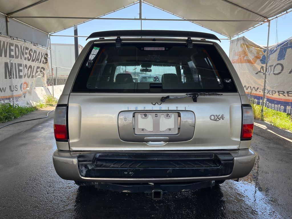 1997 Infiniti QX4 6