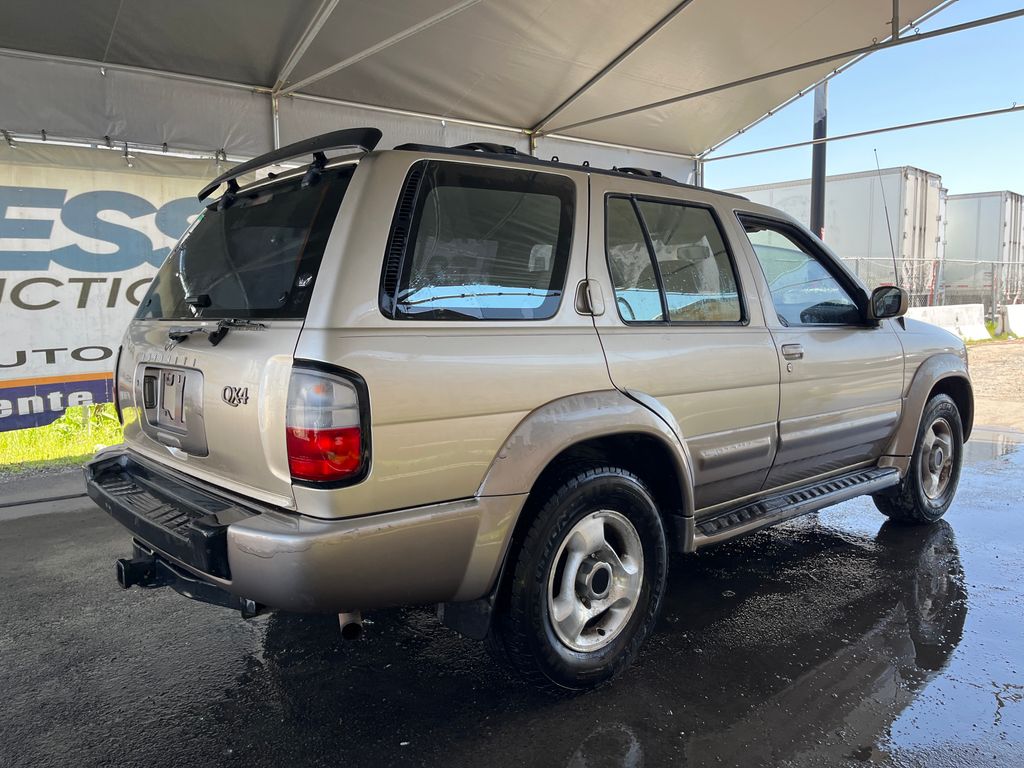 1997 Infiniti QX4 3
