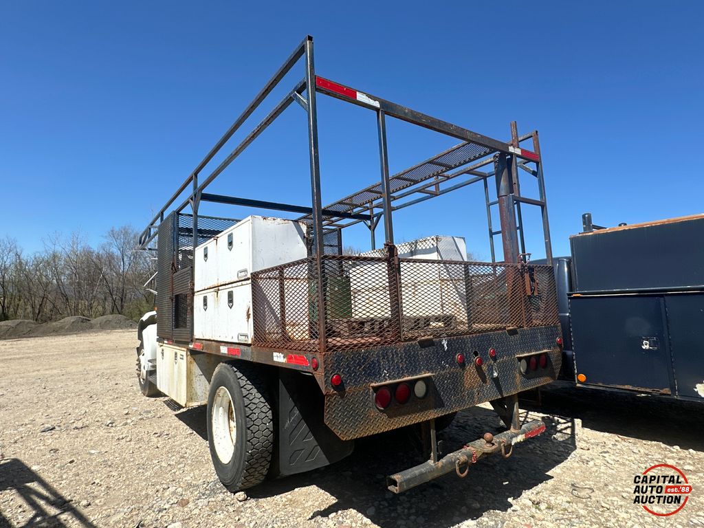 1999 INTERNATIONAL 4700 2