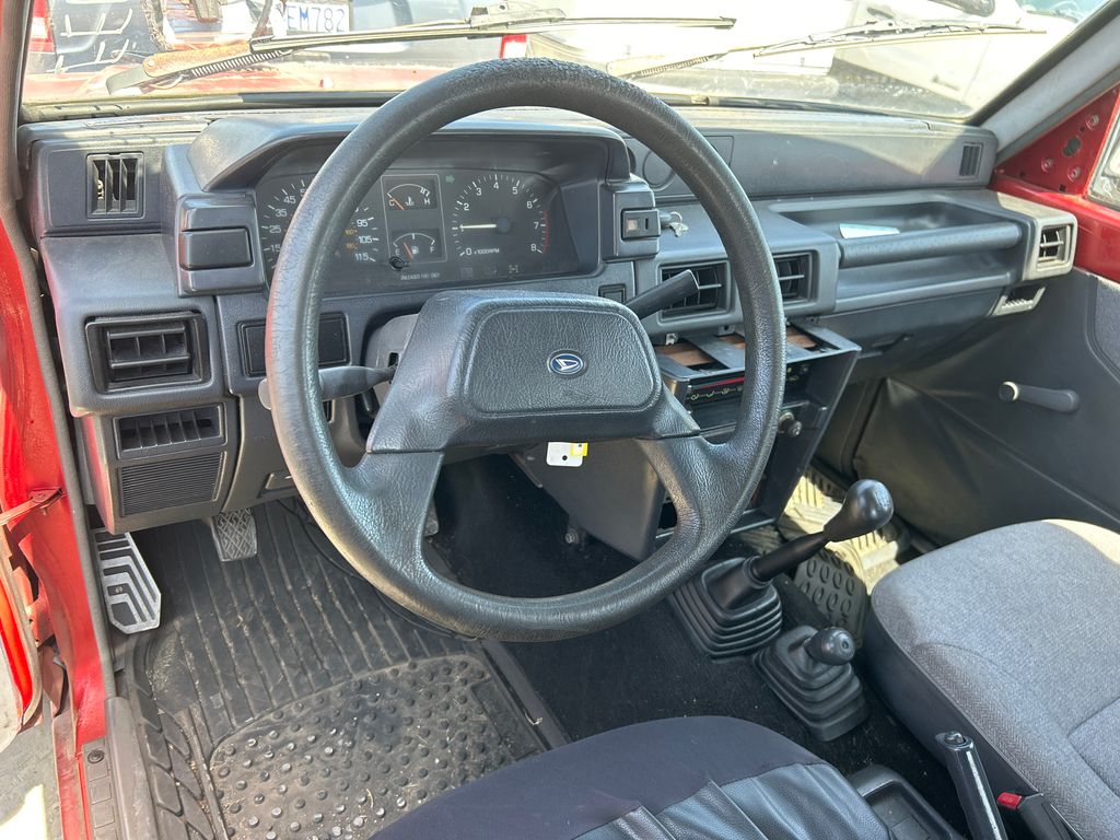 1990 Daihatsu ROCKY 10