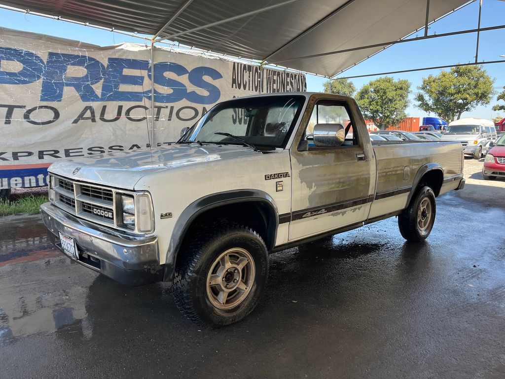 1990 Dodge Dakota 1