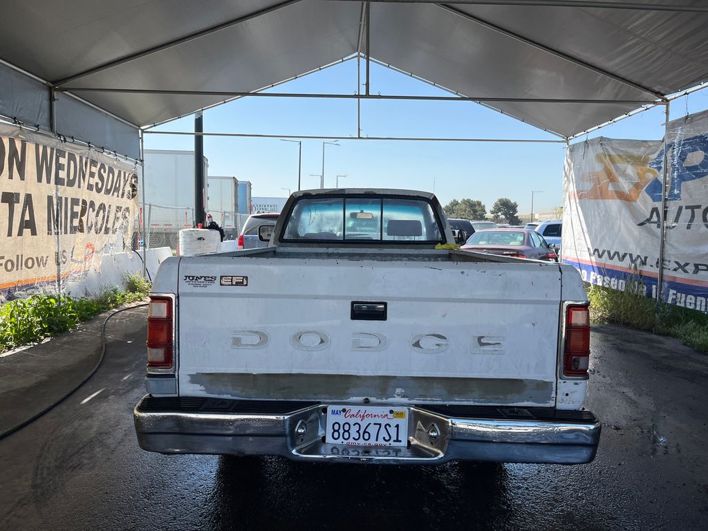 1990 Dodge Dakota 6