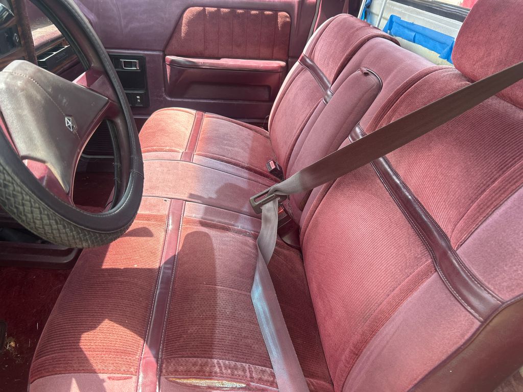 1990 Dodge Dakota 7