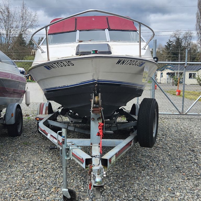1984 BAYLINER CAPRI CUDDY 4