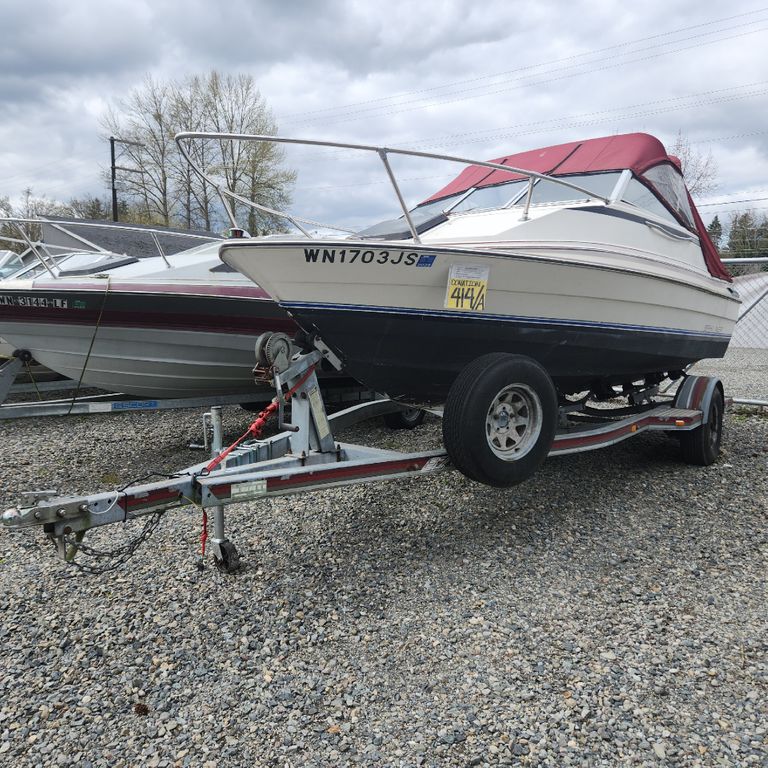 1984 BAYLINER CAPRI CUDDY 0
