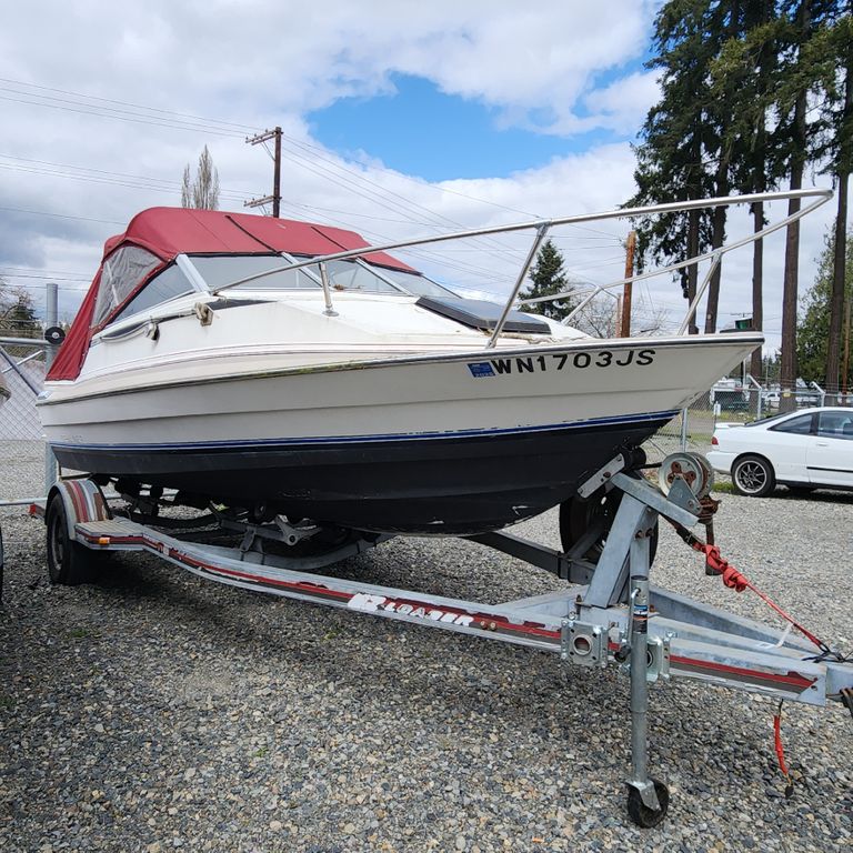 1984 BAYLINER CAPRI CUDDY 1