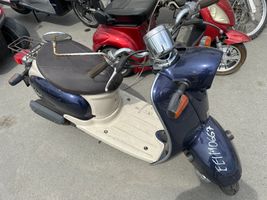 2002 YAMAHA Vino