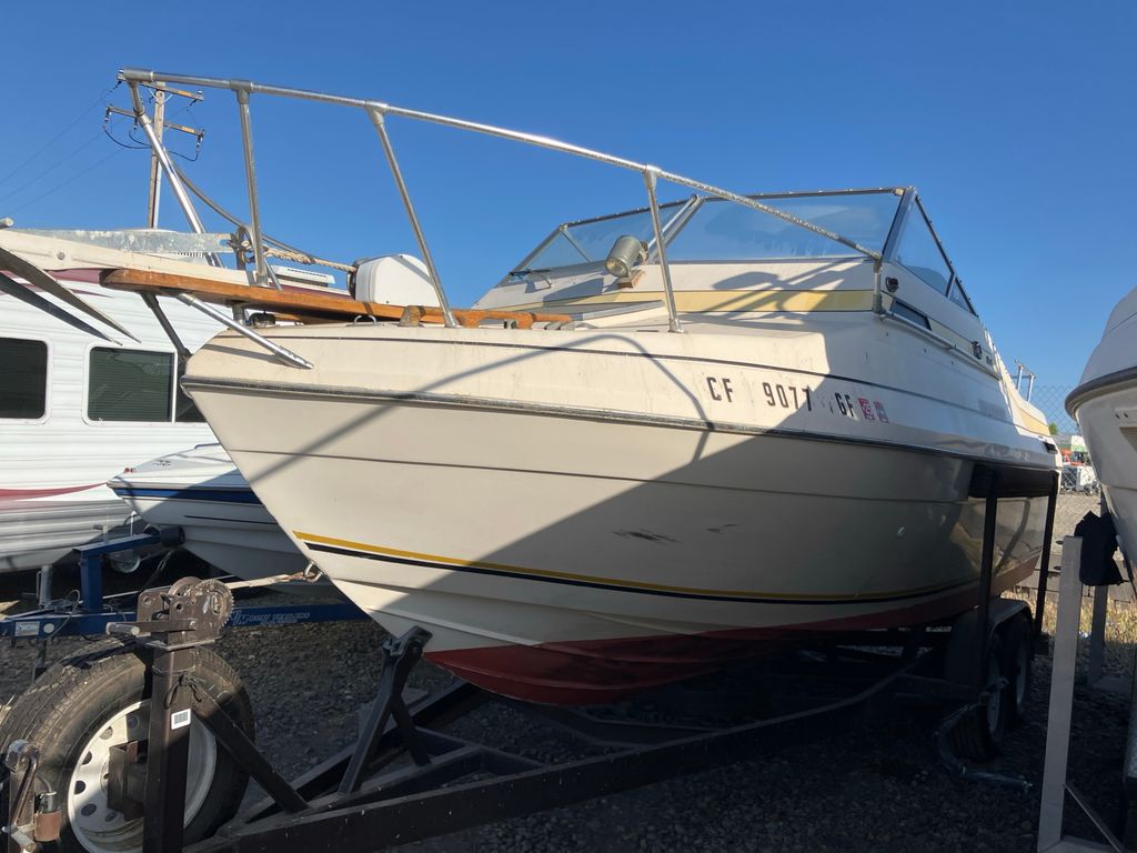 1978 bayliner 2250 SKAGIT 1