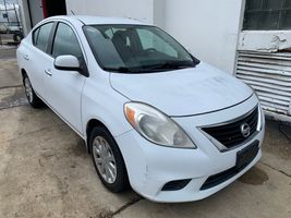 2012 NISSAN Versa